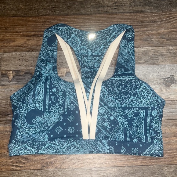 Fabletics - Picture 4 of 5